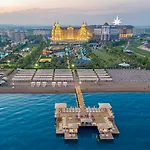 Royal Palace 5* Antália