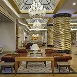 Royal Palace 5*