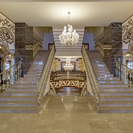 Royal Palace Курортный комплекс