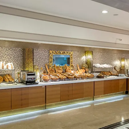 Курортный комплекс Royal Palace 5*