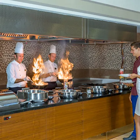 Royal Palace 5* Antalya