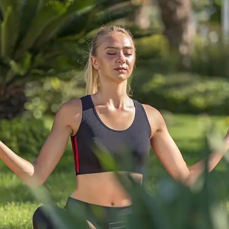 Semesteranläggning (resort) Royal Palace