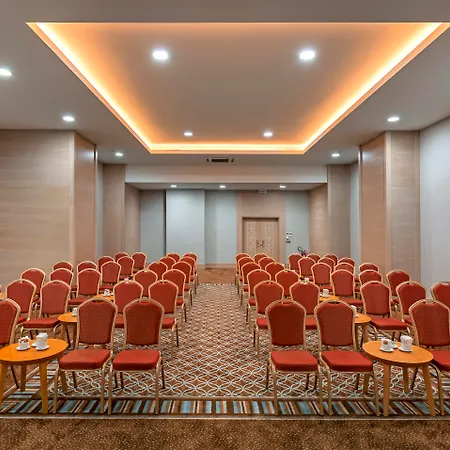 Θέρετρο Royal Palace 5*