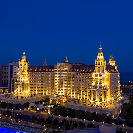 Royal Palace 5*